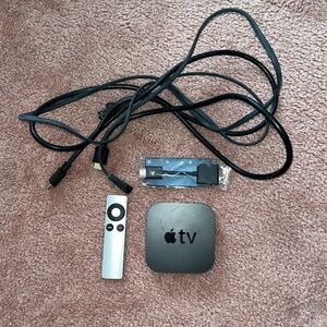 Apple TV🍎 Model A1469 With Controller and Cords